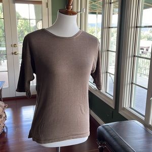 Patrick Tricot 100% Silk Pull Over Top Short Sleeve Classic